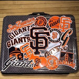 2017 SF Giants Tin Lunchbox Collectible